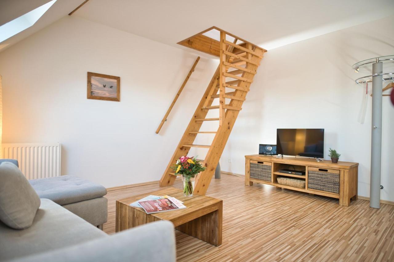 Zum Goldenen Anker Aparthotel Stralsund Exterior photo
