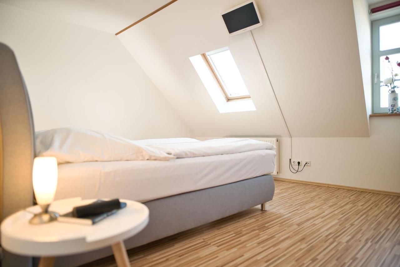 Zum Goldenen Anker Aparthotel Stralsund Exterior photo